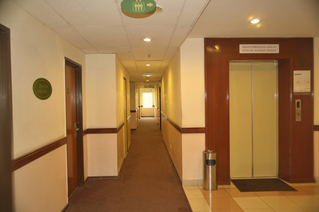 Hotel Caliber Куала Лумпур Екстериор снимка