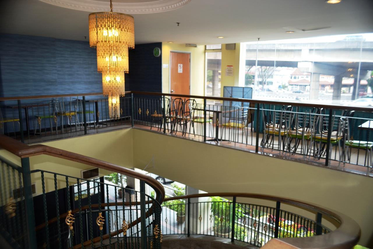 Hotel Caliber Куала Лумпур Екстериор снимка