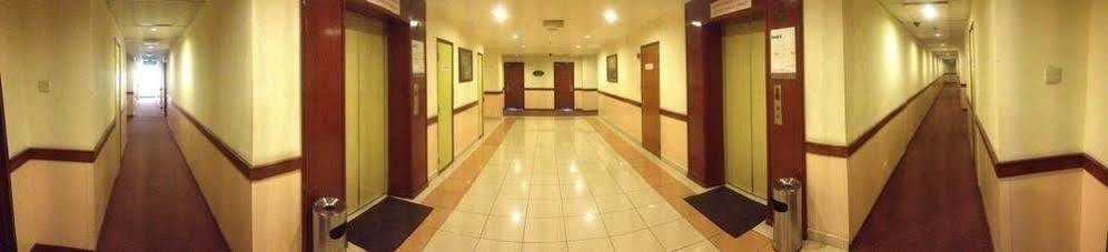Hotel Caliber Куала Лумпур Екстериор снимка