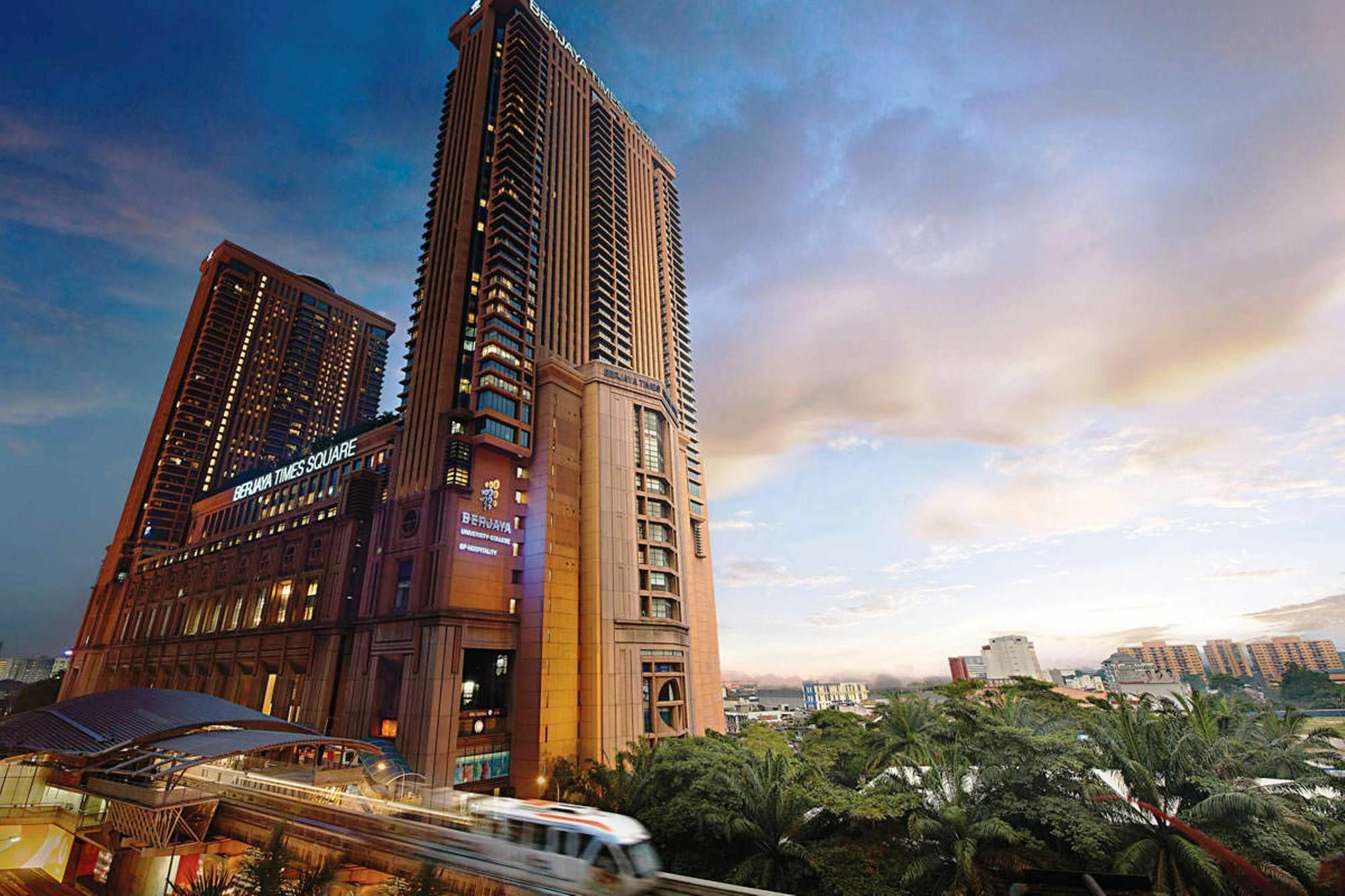 Hotel Caliber Куала Лумпур Екстериор снимка